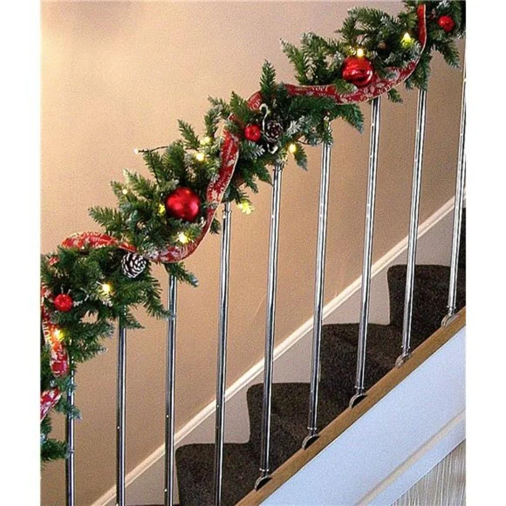 Garland with 50 LED Lights, Pre-Lit Christmas Garland, Outdoor Decorations